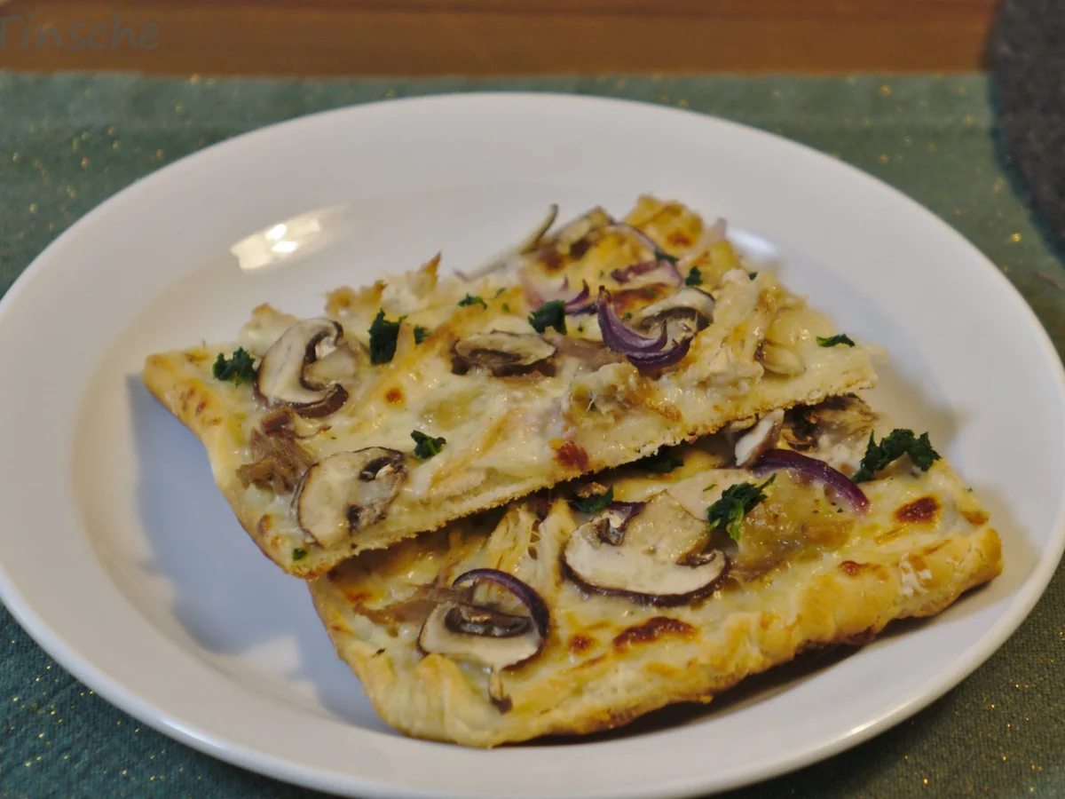 Pizza- Hühner-Frikassee-Style-  :-D - Rezept - Bild Nr. 14975