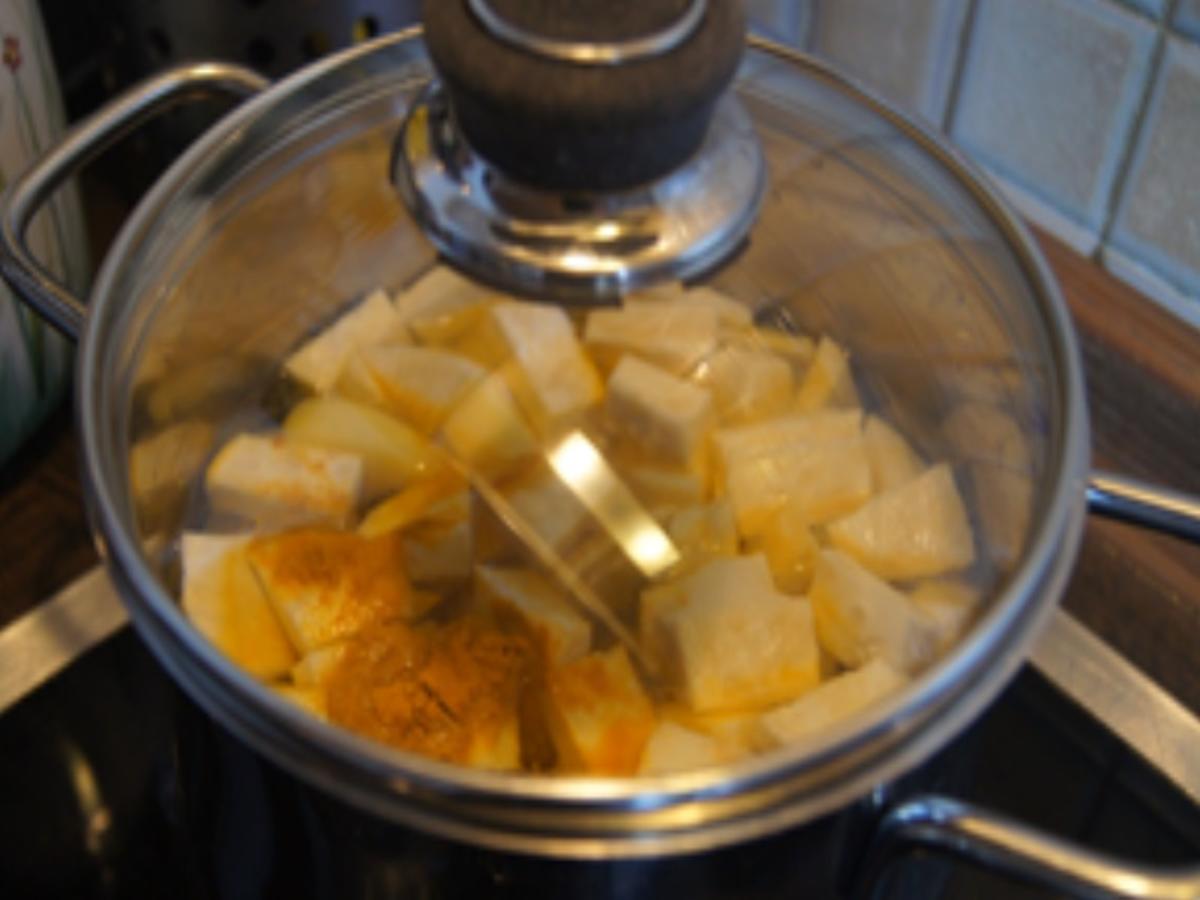 Frische grobe Bratwurst mit tschechischen Kraut süß-sauer und Sellerie-Kartoffel-Stampf - Rezept - Bild Nr. 7