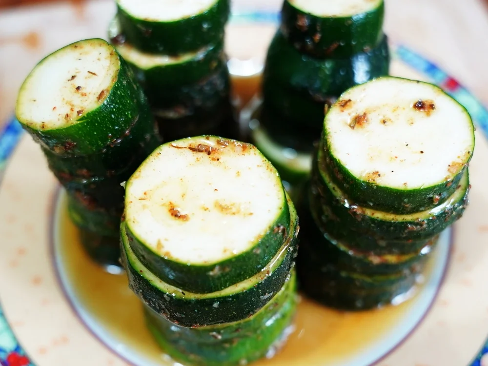 Rezept: Frittierte Zucchini im Teigmantel Bild Nr. 3 Frittierte Zucchini im Teigmantel - Rezept - Bild Nr. 3