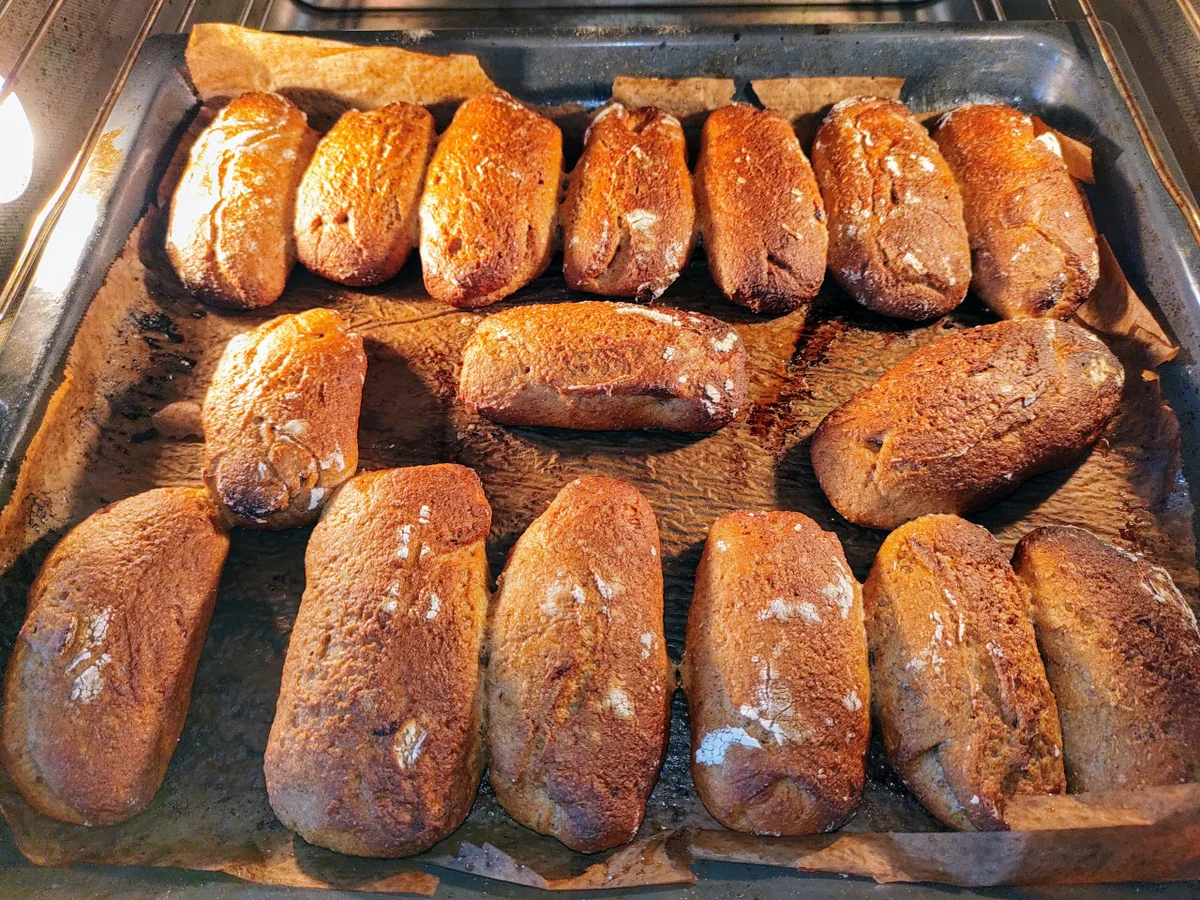 Schusterjungen aus Sauerteig - Rezept - Bild Nr. 14987