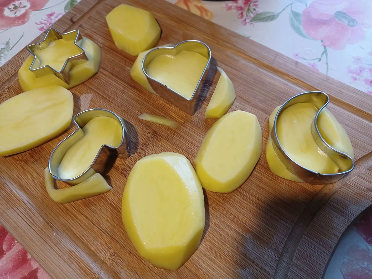 Rezept: Schnitzel mit Kartoffelplätzchen und Möhrengemüse Bild Nr. 14981 Schnitzel mit Kartoffelplätzchen und Möhrengemüse - Rezept - Bild Nr. 14981