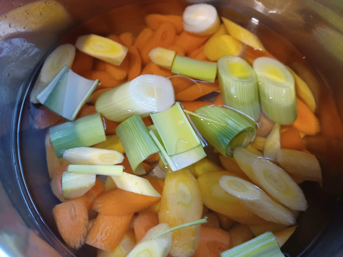 Rezept: Schnitzel mit Kartoffelplätzchen und Möhrengemüse Bild Nr. 14983 Schnitzel mit Kartoffelplätzchen und Möhrengemüse - Rezept - Bild Nr. 14983
