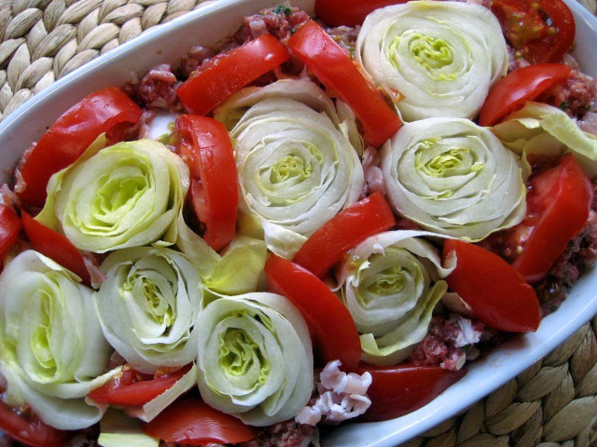 Chicoree-Gratin mit Rinderhack und Tomaten - Rezept - kochbar.de