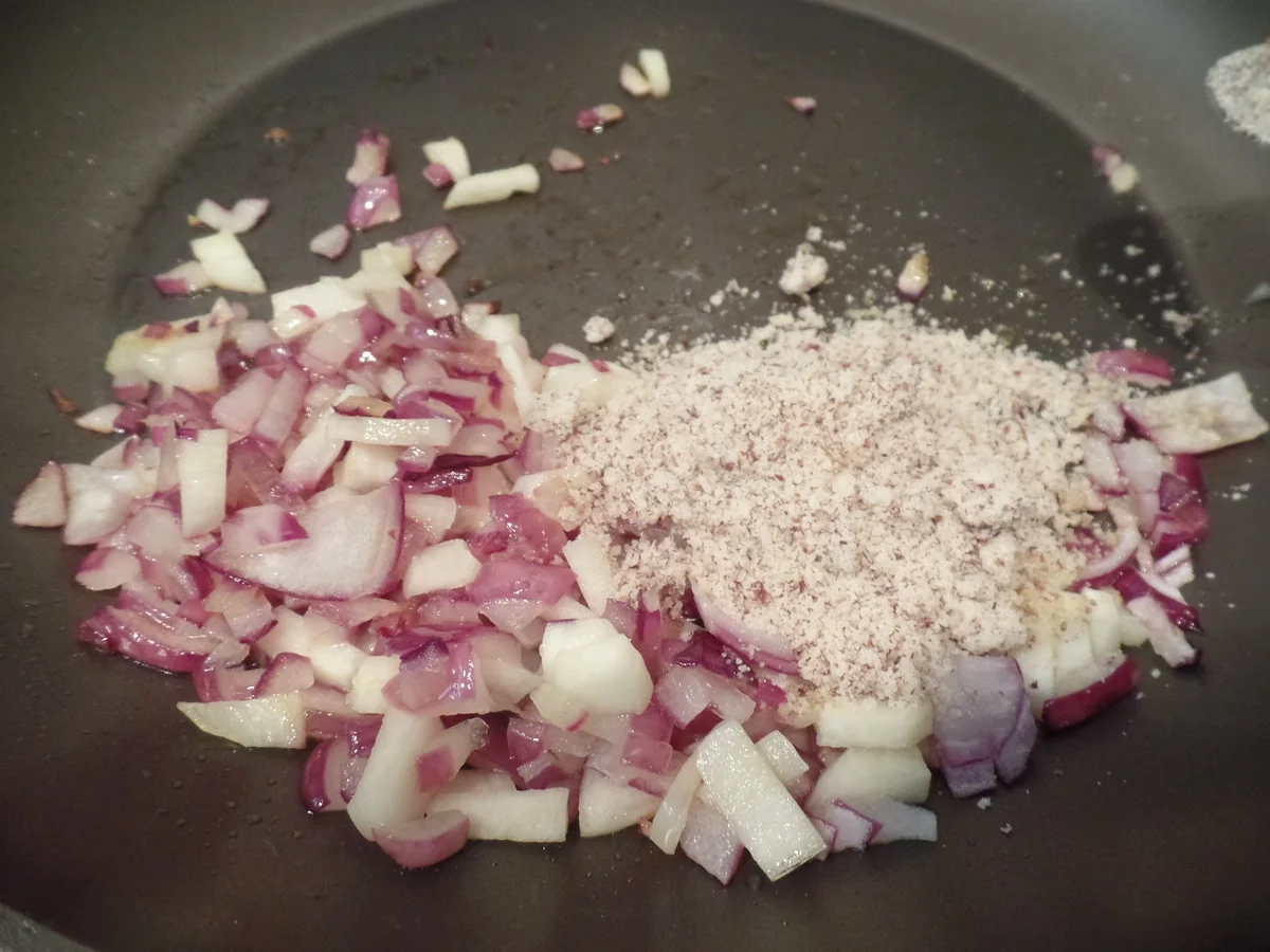 Bunter Nudelsalat mit Rucola-Pesto und Falafel - Rezept - Bild Nr. 14990