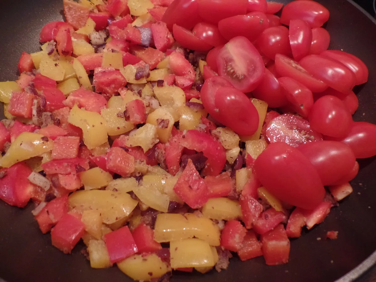 Bunter Nudelsalat mit Rucola-Pesto und Falafel - Rezept - Bild Nr. 14992