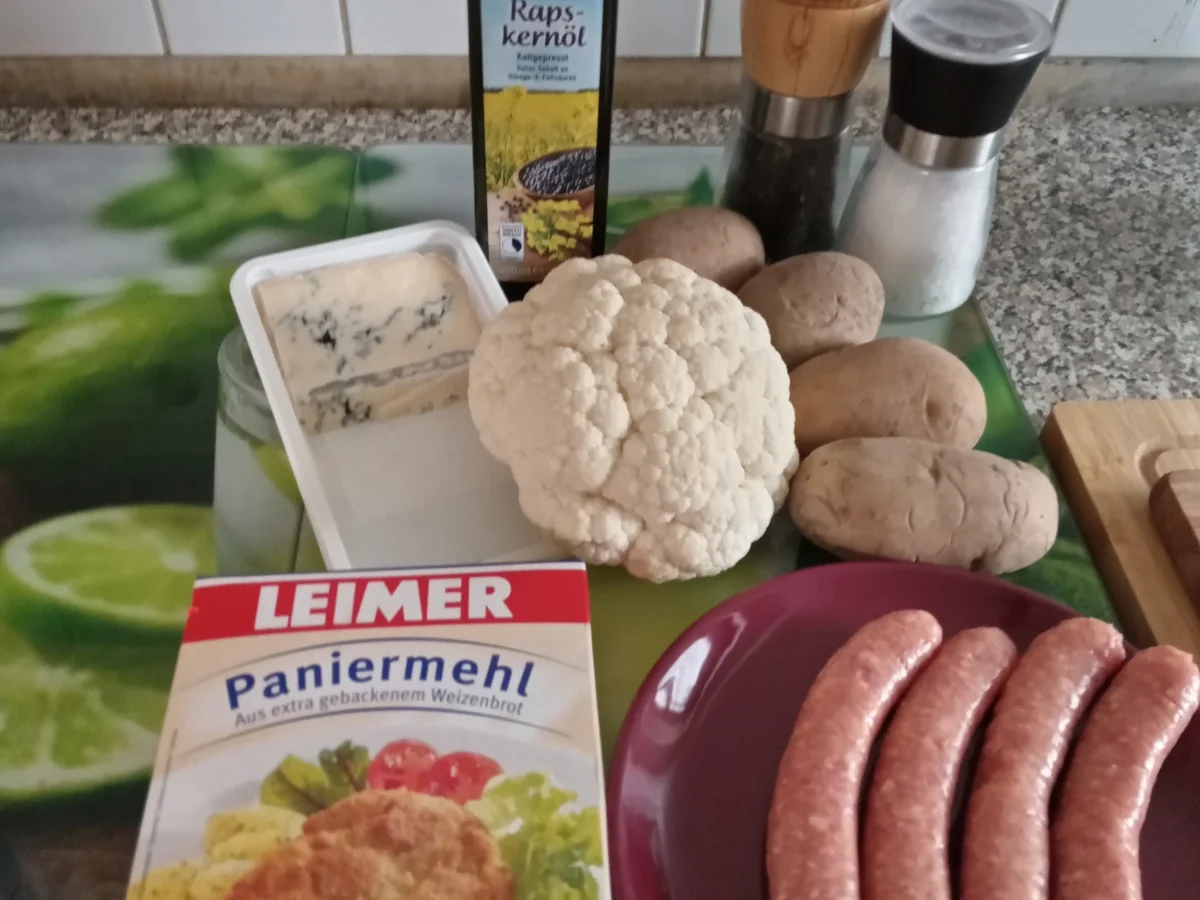 Gorgonzola - Blumenkohl mit Kartoffeln und Bratwurst. - Rezept - Bild Nr. 15013