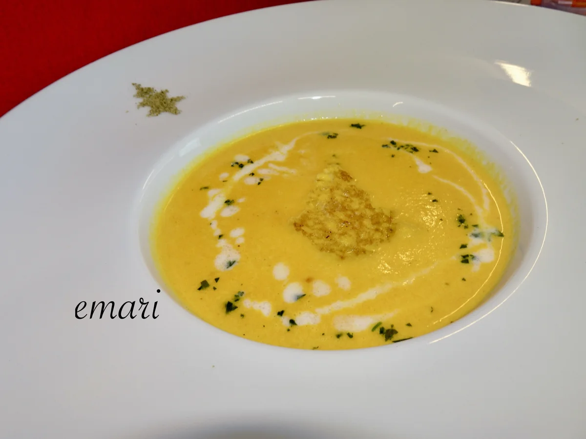 Rezept: glasiertes Karotten Süppchen - Kochbar Challenge Dez. 21 Bild Nr. 15023 glasiertes Karotten Süppchen - Kochbar Challenge Dez. 21 - Rezept - Bild Nr. 15023