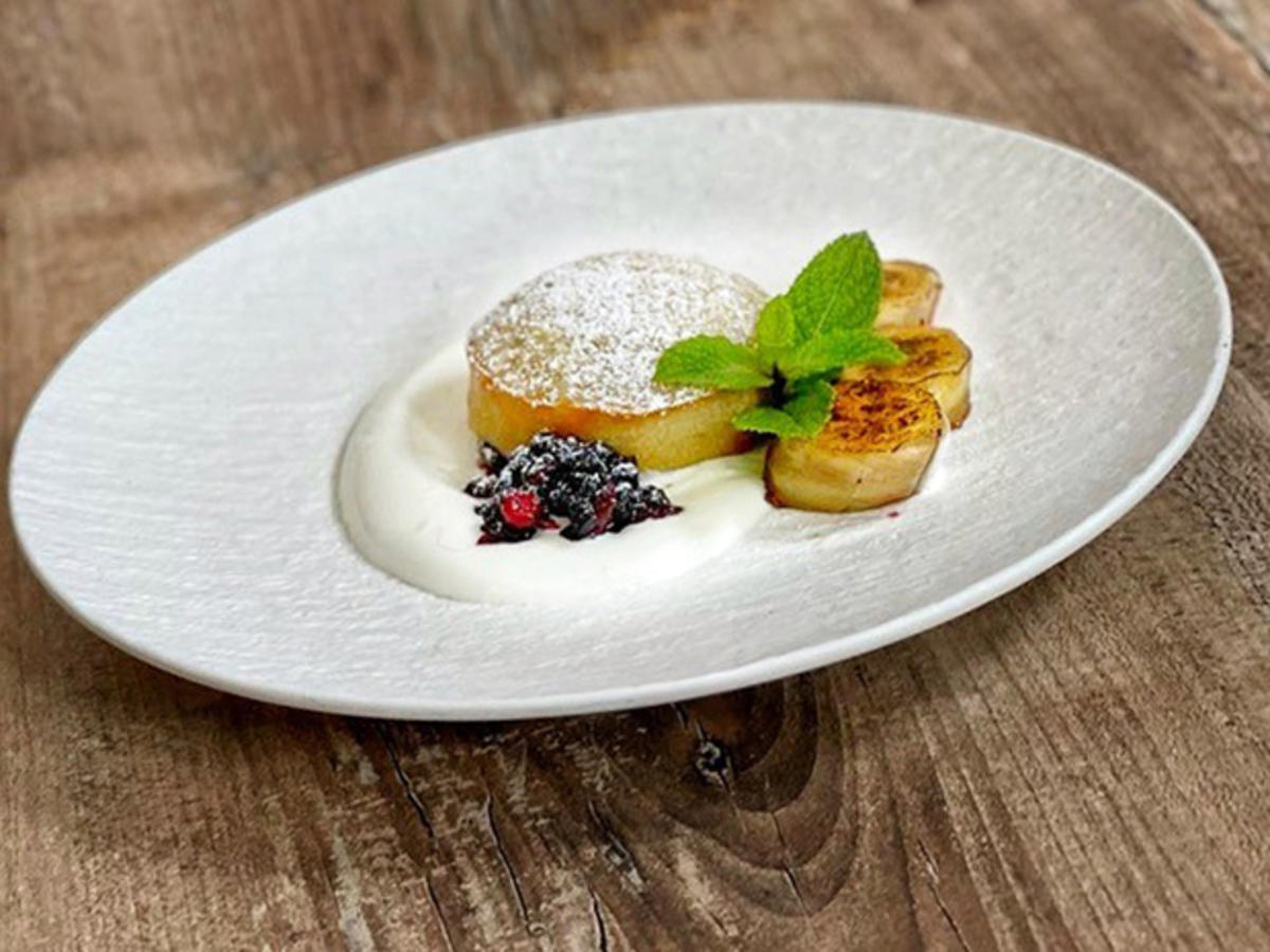 Gebackener Bananenpudding mit Ebereschen Holundergelee David Puentez ...
