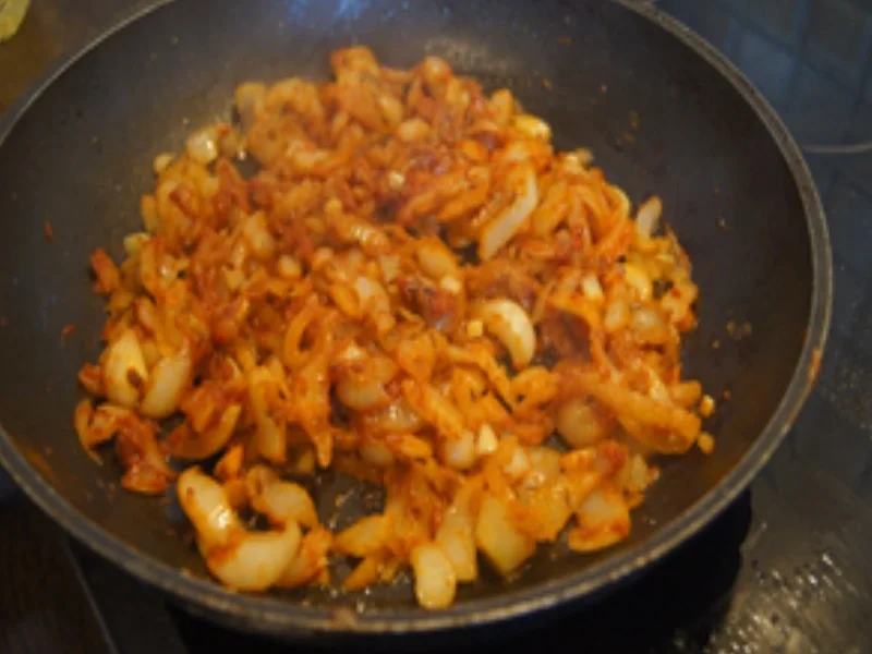 Gulasch mit Dunkelbier in Kartoffelbrötchen - Rezept - Bild Nr. 8