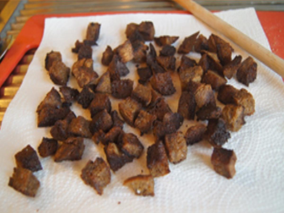 Gulasch mit Dunkelbier in Kartoffelbrötchen - Rezept - Bild Nr. 19