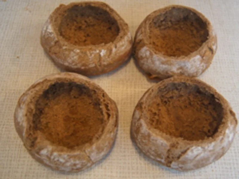 Gulasch mit Dunkelbier in Kartoffelbrötchen - Rezept - Bild Nr. 21