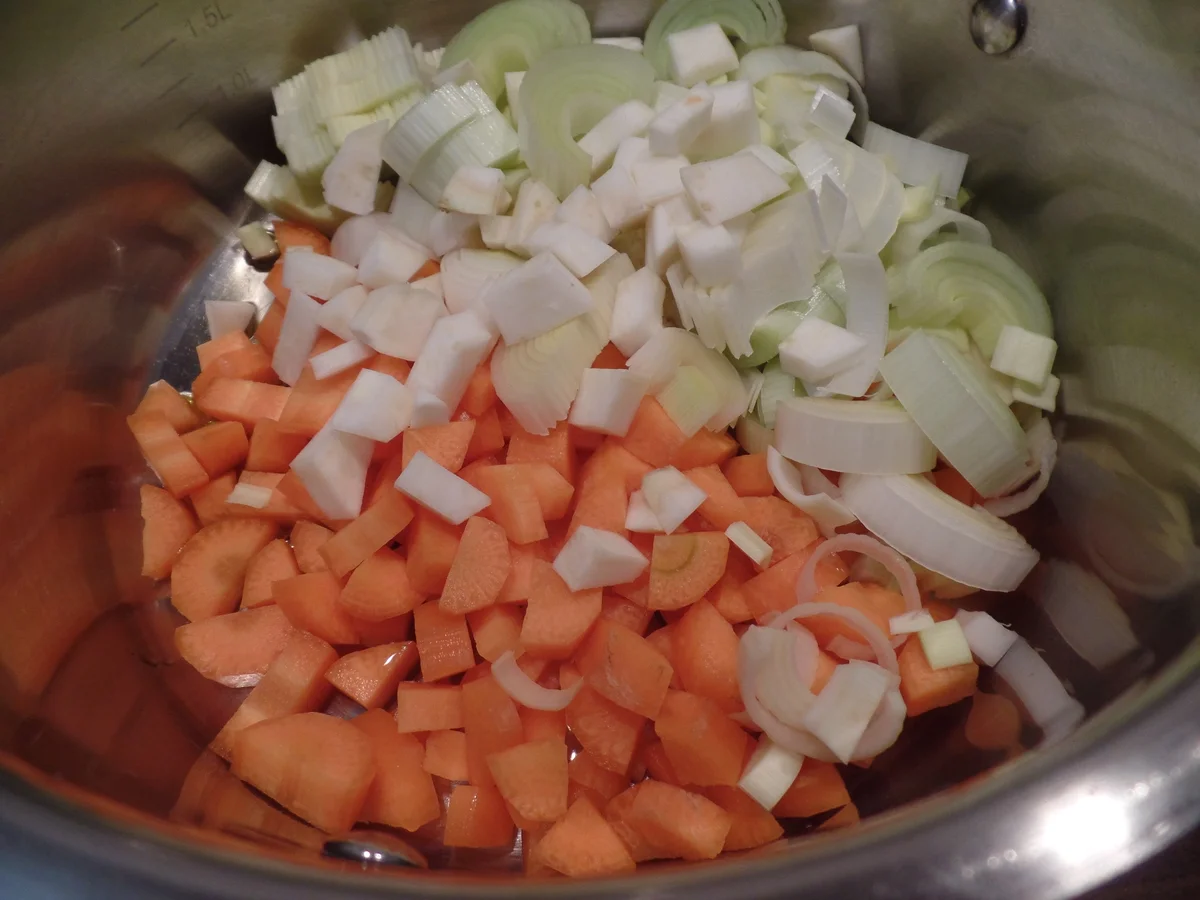 Rote-Linsen-Gemüse-Suppe - Rezept - Bild Nr. 15061