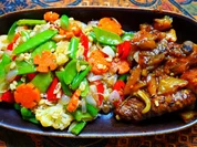 Karamellisierte Hühnerflügel serviert mit Cap Cay - Rezept - Bild Nr. 15061