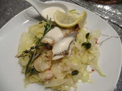 Rezept: Zanderfilets auf Spitzkohl und Sahneschaum Bild Nr. 15097 Zanderfilets auf Spitzkohl und Sahneschaum - Rezept - Bild Nr. 15097