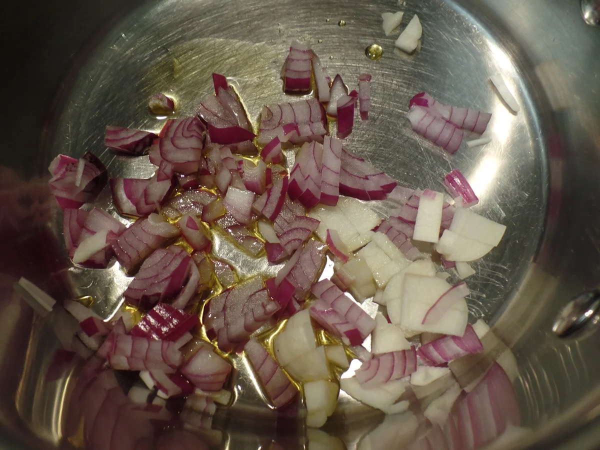 Zanderfilets auf Spitzkohl und Sahneschaum - Rezept - Bild Nr. 15098