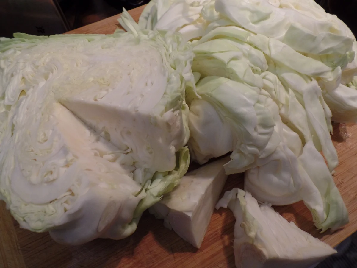 Zanderfilets auf Spitzkohl und Sahneschaum - Rezept - Bild Nr. 15106