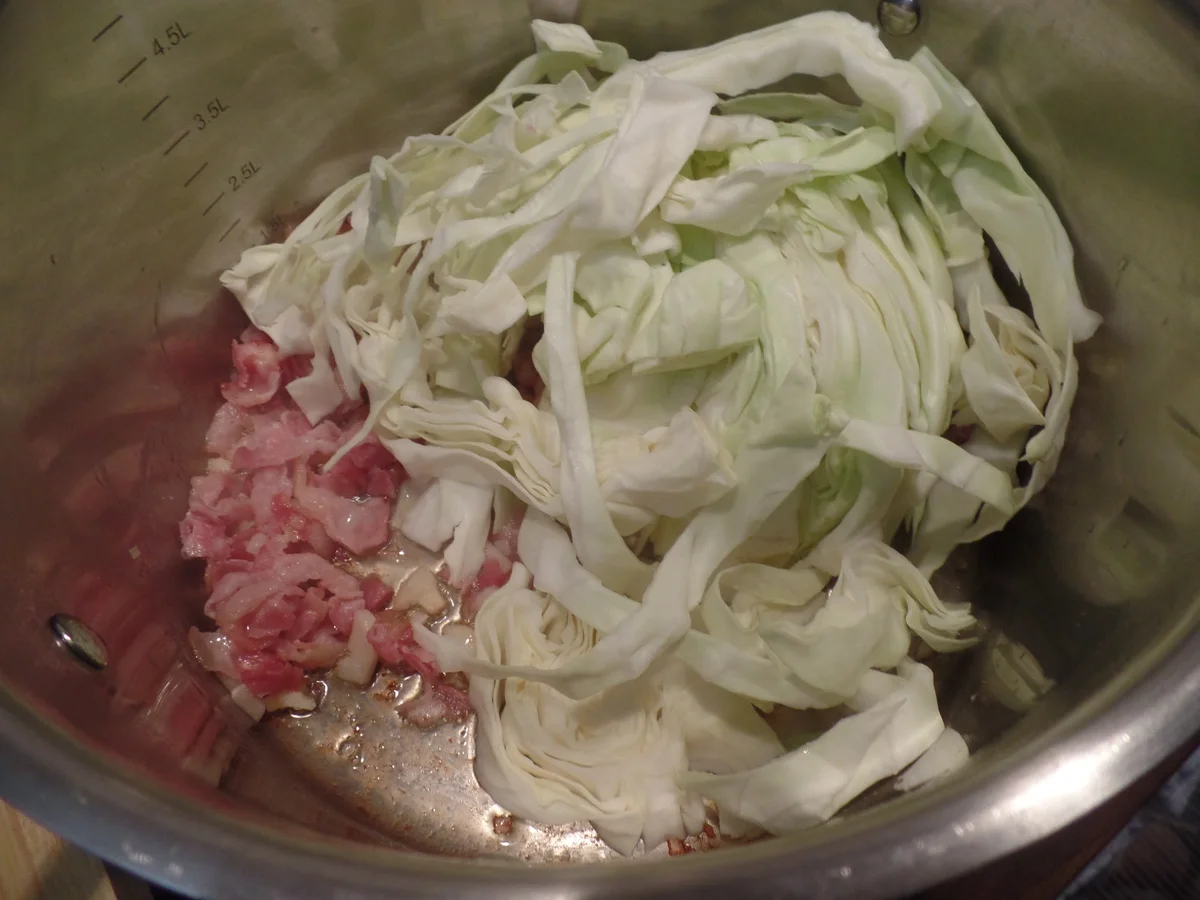 Zanderfilets auf Spitzkohl und Sahneschaum - Rezept - Bild Nr. 15107