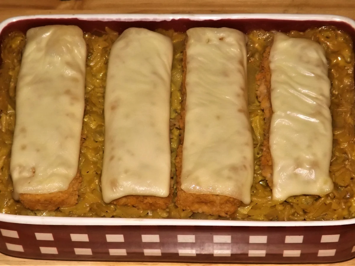 Rezept: Fischstäbchen überbacken auf Kurkuma-Zwiebel-Frischkäse-Reis Bild Nr. 2 Fischstäbchen überbacken auf Kurkuma-Zwiebel-Frischkäse-Reis - Rezept - Bild Nr. 2