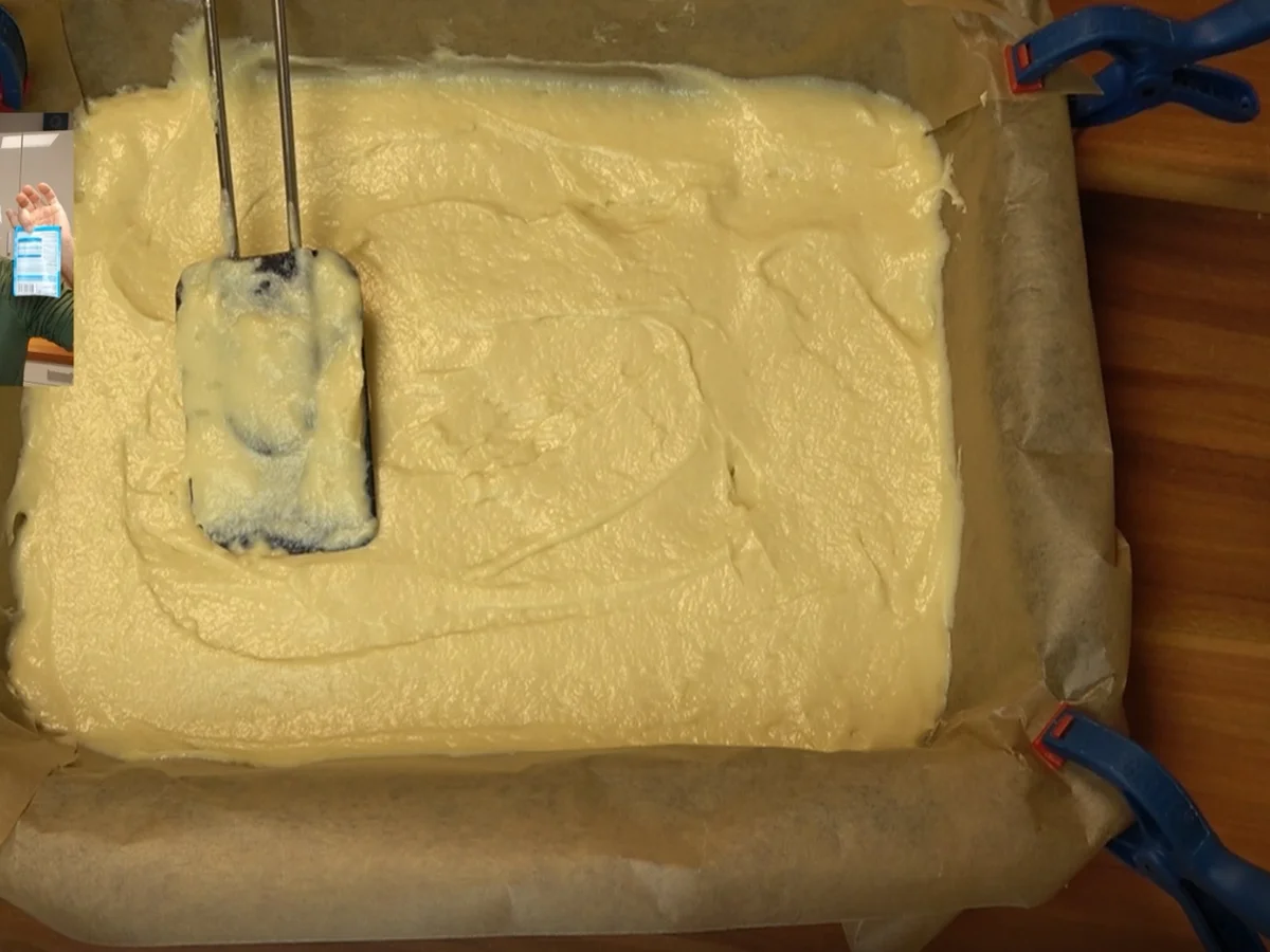 Streuselkuchen mit Apfel und  Pudding - In einer ca. 20 X 30 cm Form - Rezept - Bild Nr. 15098