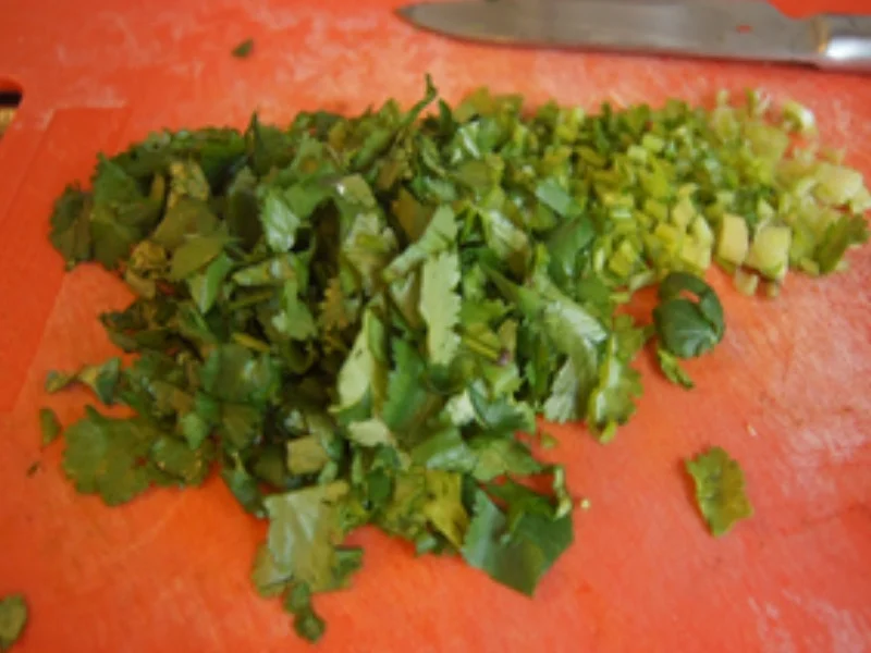 Chicken Curry mit Kokosmilch, gemischten Gemüse und gelben Basmatireis - Rezept - Bild Nr. 15104