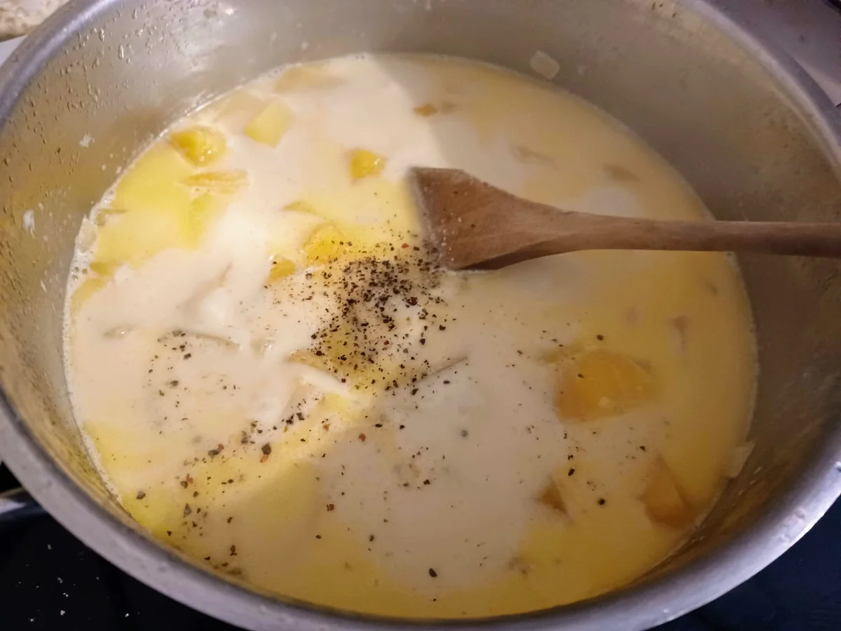 Kartoffel - Gelbe Bete - Cremesuppe zur kochbar Challenge Dezember 2021 - Rezept - Bild Nr. 15108