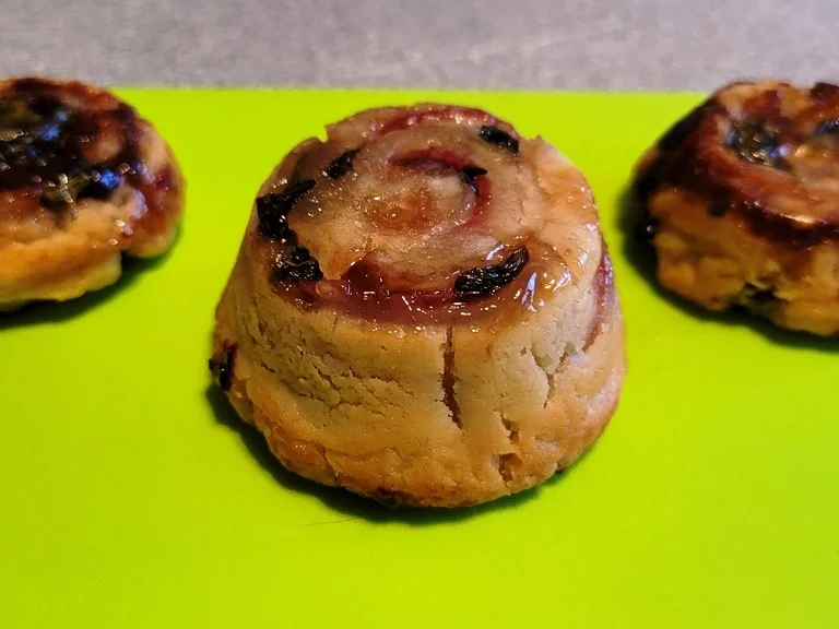 Fingerfood Blätterteigröllchen zur kochbar Challenge 2021 - Rezept - Bild Nr. 15133