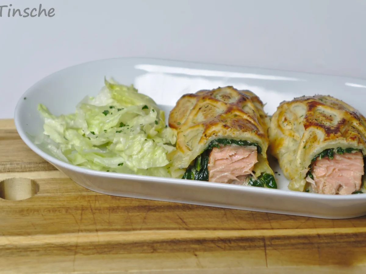 Rezept: Stremel-Lachs mit Blattspinat im Blätterteig Bild Nr. 15140 Stremel-Lachs mit Blattspinat im Blätterteig - Rezept - Bild Nr. 15140
