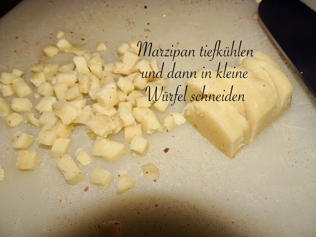 Knusperkekse mit gebrannten Mandeln oder Haselnüssen - Rezept - Bild Nr. 15178