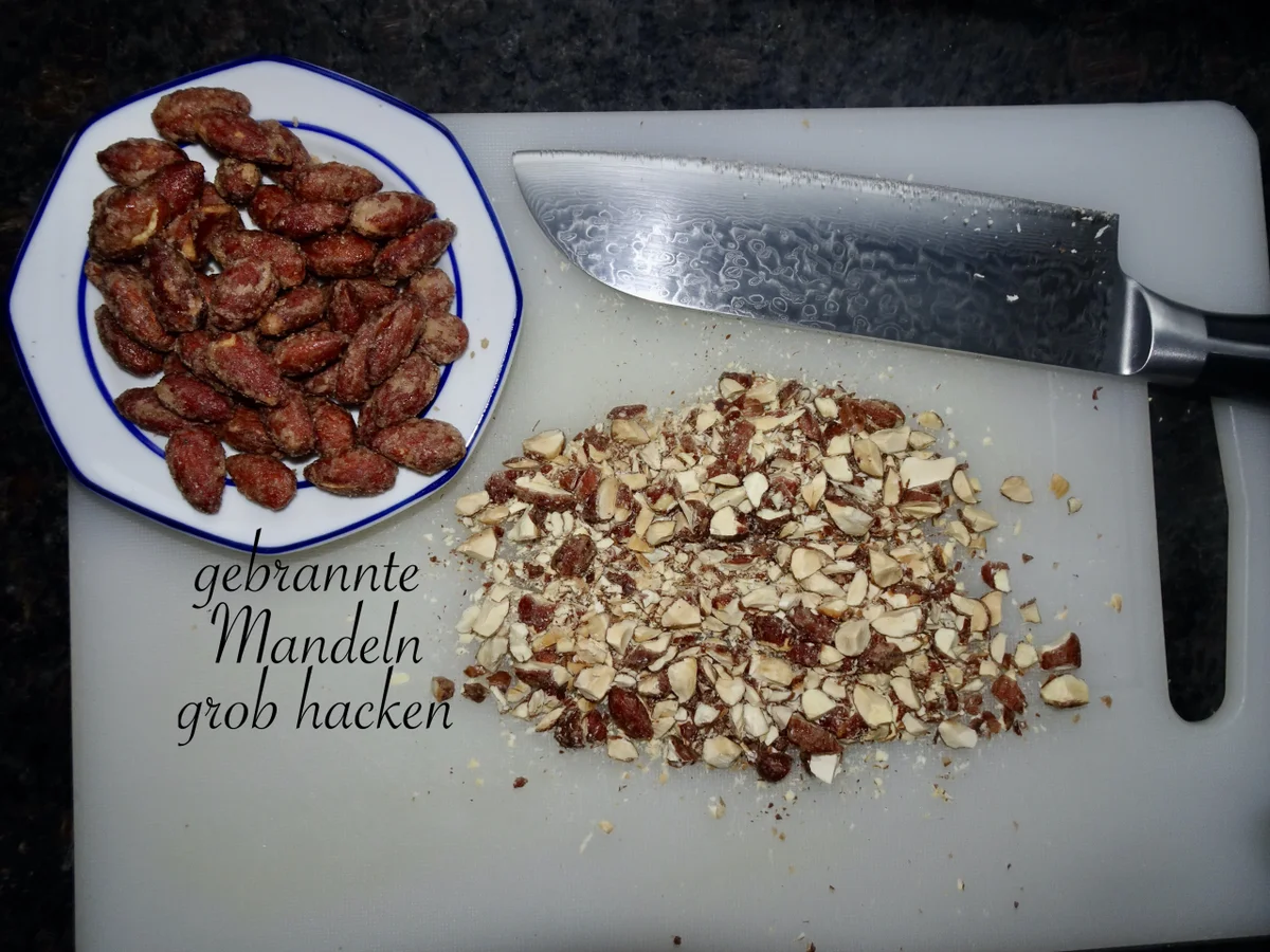 Knusperkekse mit gebrannten Mandeln oder Haselnüssen - Rezept - Bild Nr. 15177