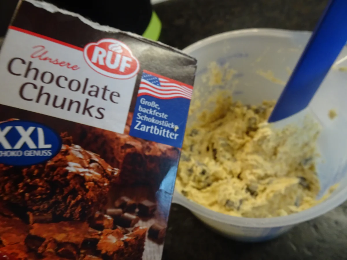 Knusperkekse mit gebrannten Mandeln oder Haselnüssen - Rezept - Bild Nr. 15185