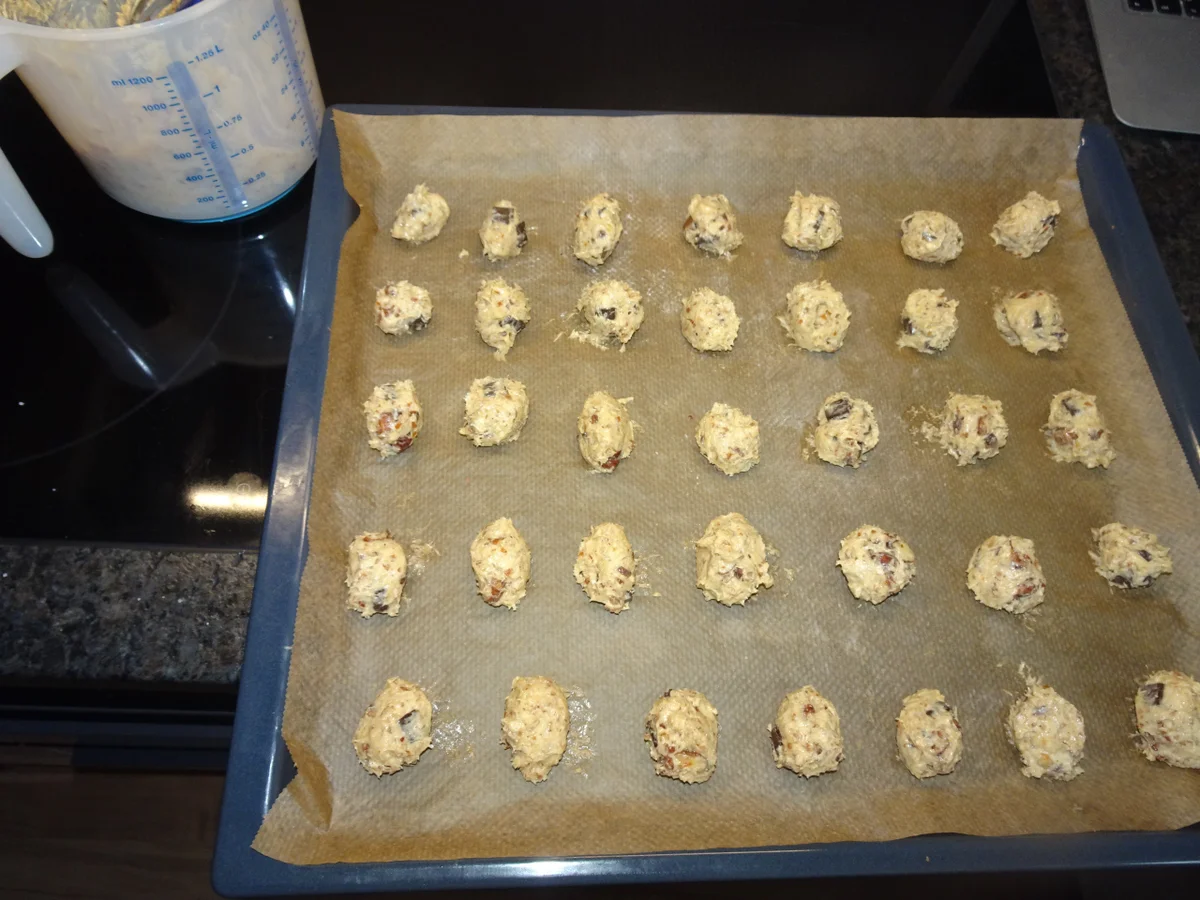 Knusperkekse mit gebrannten Mandeln oder Haselnüssen - Rezept - Bild Nr. 15176