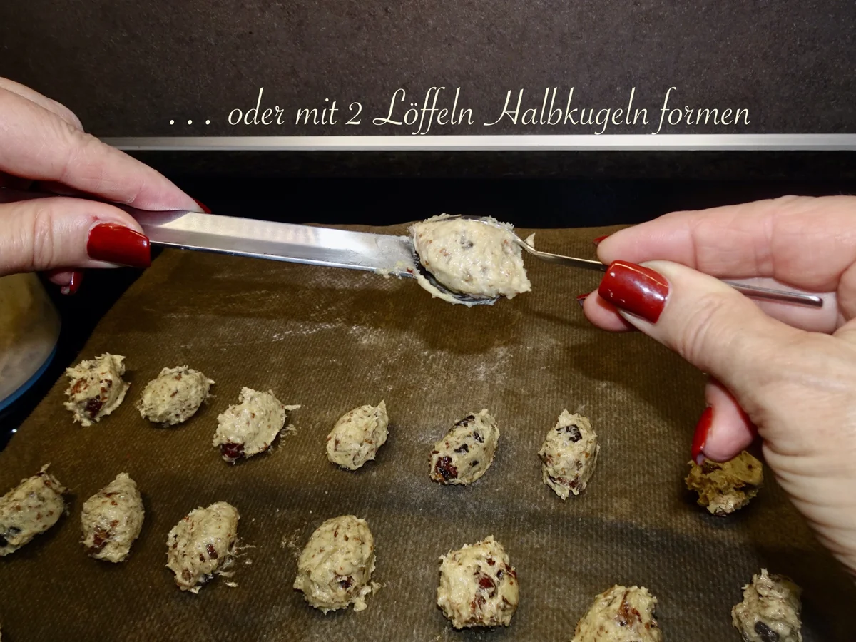 Knusperkekse mit gebrannten Mandeln oder Haselnüssen - Rezept - Bild Nr. 15168