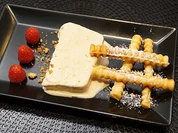 Tonkabohnen Parfait mit Waffel und Früchten - Rezept - Bild Nr. 2