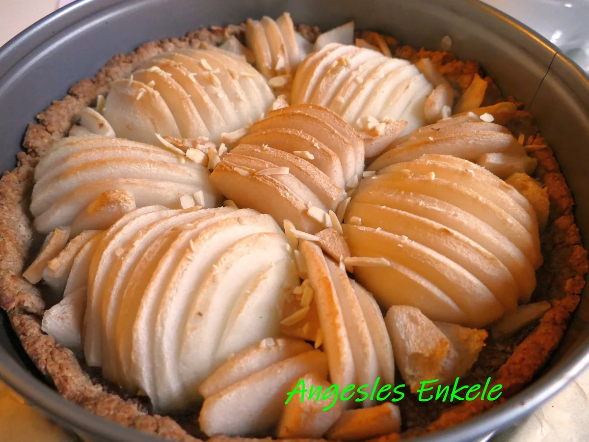 Rezept: Mandelmus-Tarte mit Birnen-Belag und Schoko-Guss Bild Nr. 15143 Mandelmus-Tarte mit Birnen-Belag und Schoko-Guss - Rezept - Bild Nr. 15143