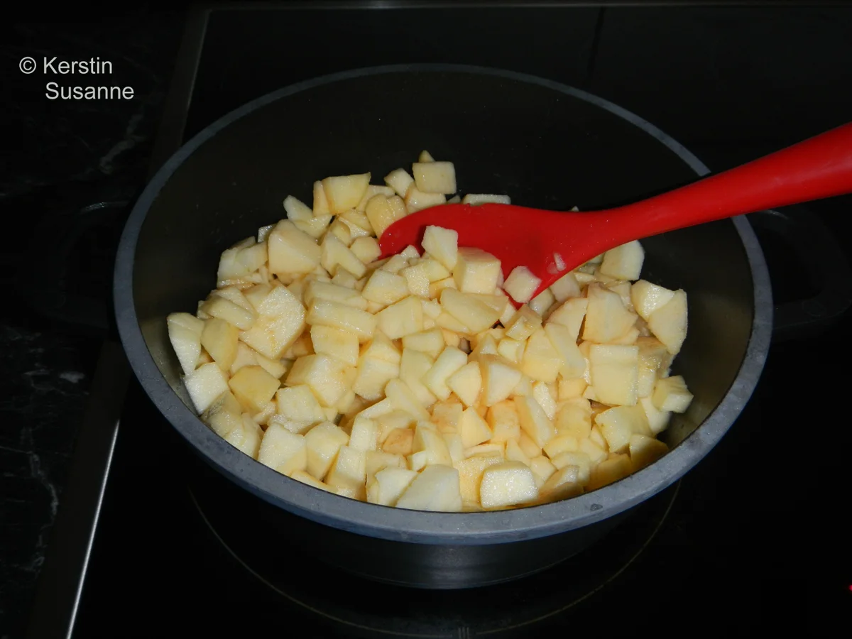 Rezept: Gedeckter Apfelkuchen Bild Nr. 15161 Gedeckter Apfelkuchen - Rezept - Bild Nr. 15161