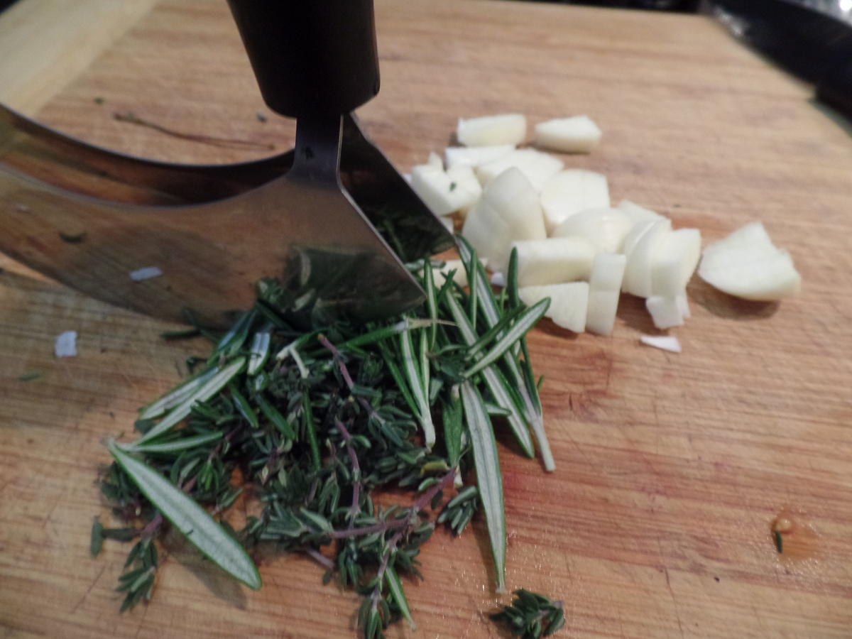 Rinderfilet mit Kräuterkruste und Ofengemüse - Rezept - kochbar.de