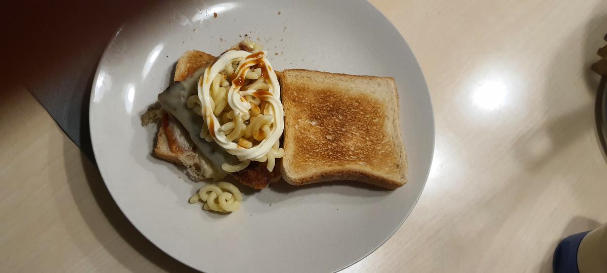 Schnitzeltoast a la Bine - Rezept - Bild Nr. 2