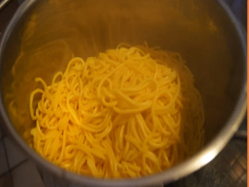 Rezept: Asiatische Nudeln mit Garnelencurry Bild Nr. 15181 Asiatische Nudeln mit Garnelencurry - Rezept - Bild Nr. 15181