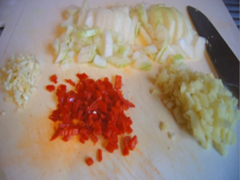 Rezept: Asiatische Nudeln mit Garnelencurry Bild Nr. 15183 Asiatische Nudeln mit Garnelencurry - Rezept - Bild Nr. 15183