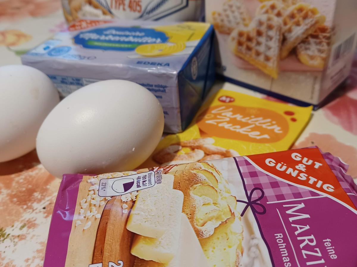 Bunte Marzipanplätzchen - einfach - von loewe_bs