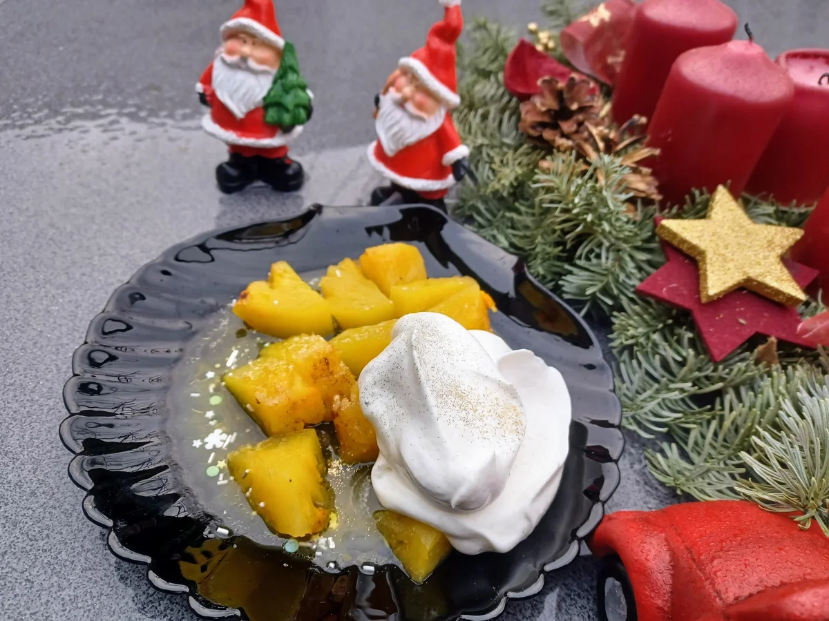 Weihnachtliches Dessert zur kochbar Challenge Dezember 2021 - Rezept - Bild Nr. 15178