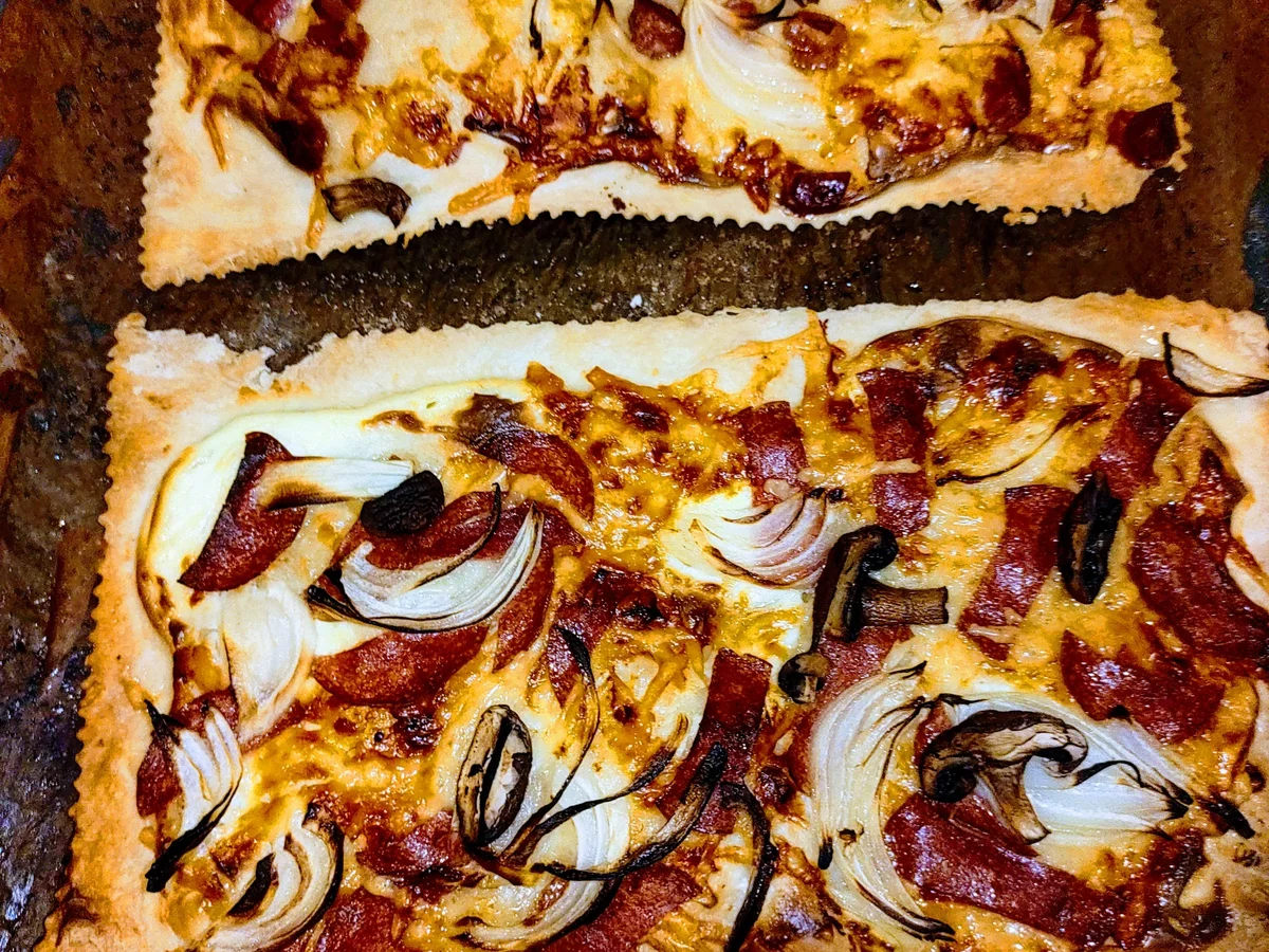 Rezept: Flammkuchen Bild Nr. 6 Flammkuchen - Rezept - Bild Nr. 6