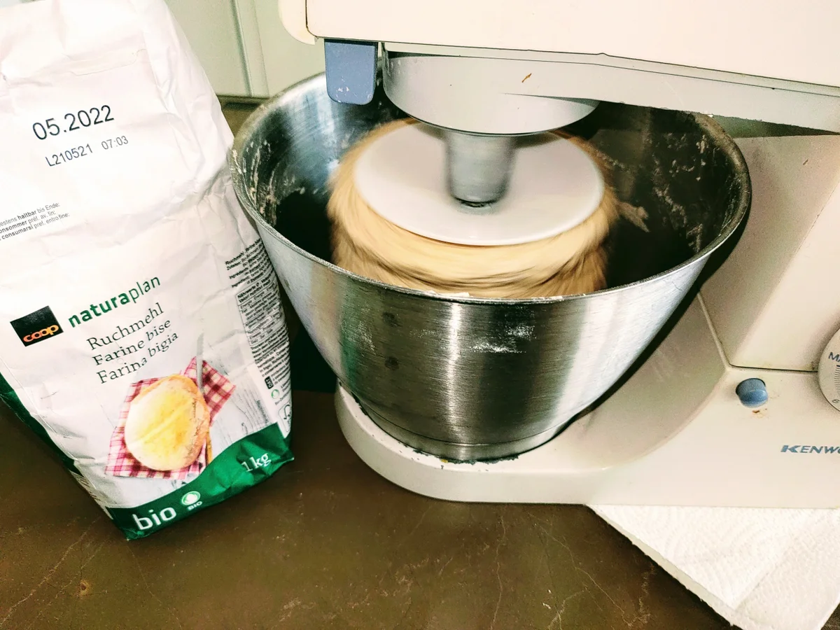 Rezept: Hausbrot aus Weizensauerteig Bild Nr. 15185 Hausbrot aus Weizensauerteig - Rezept - Bild Nr. 15185