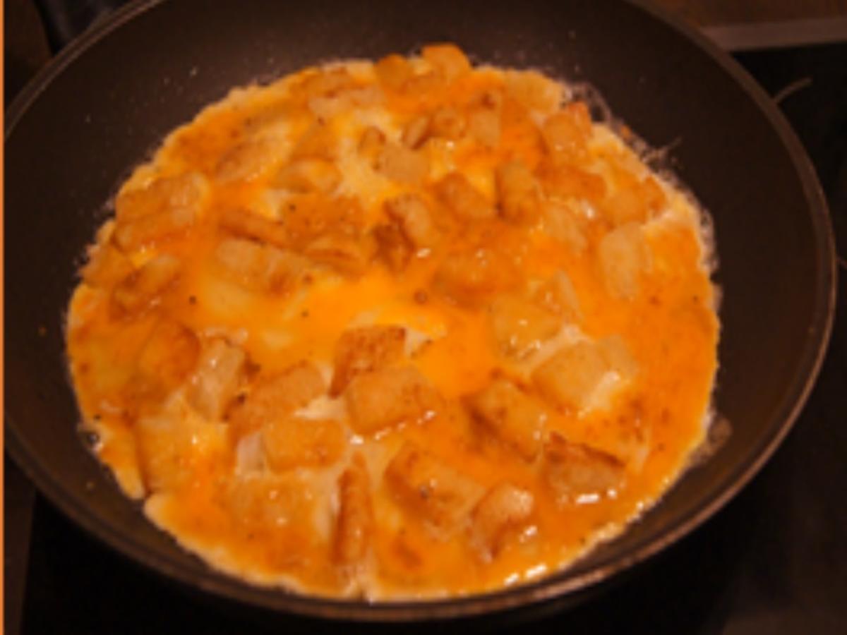 Knödel-Ei-Omelett mit Bauersülze - Rezept - Bild Nr. 5