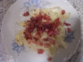 Eisbergsalat mit Speck - Rezept