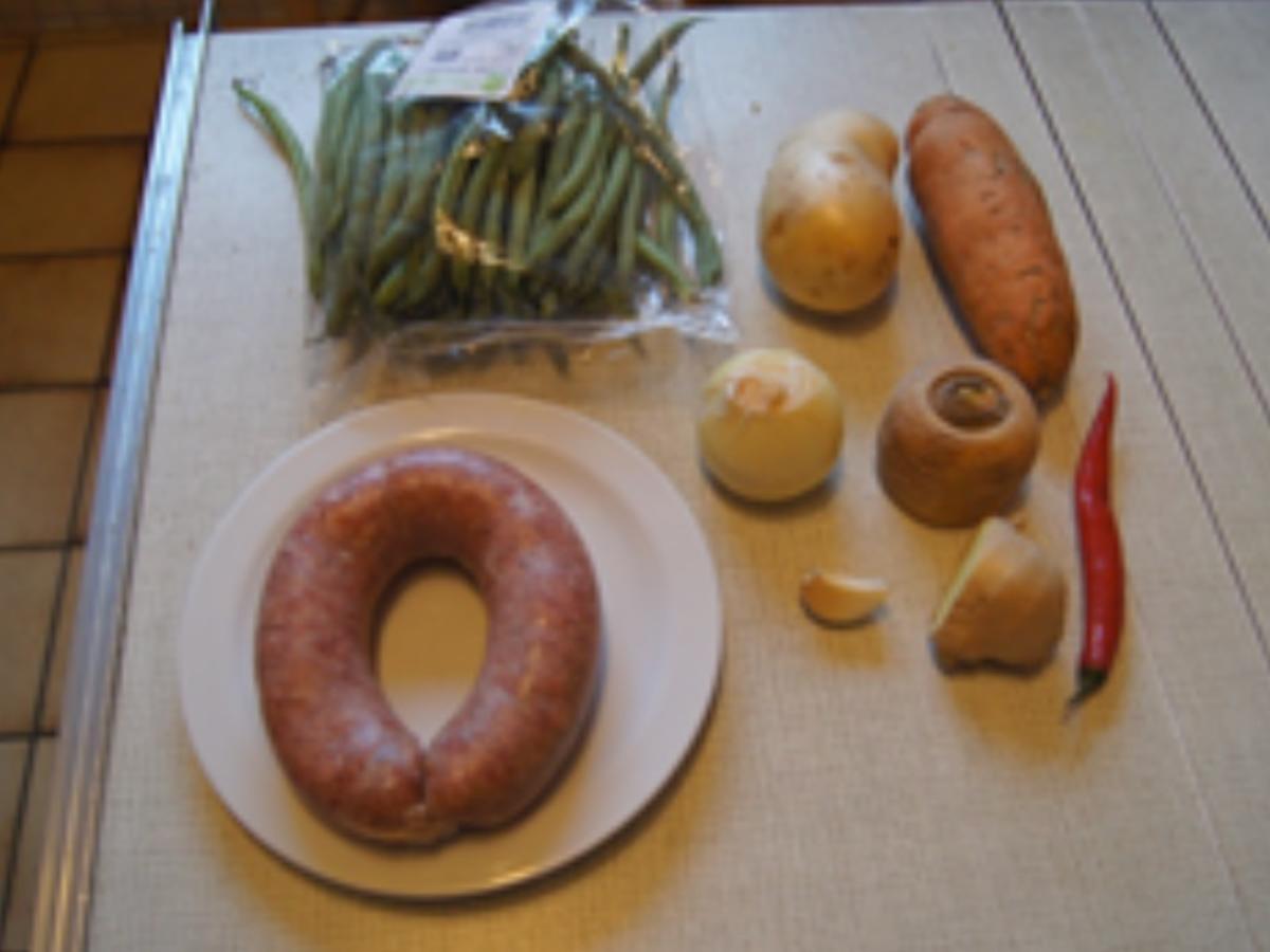 Schwartenwurst mit Bobby-Bohnen und pikanten Kartoffelstampf mit Süßkartoffel - Rezept - Bild Nr. 3