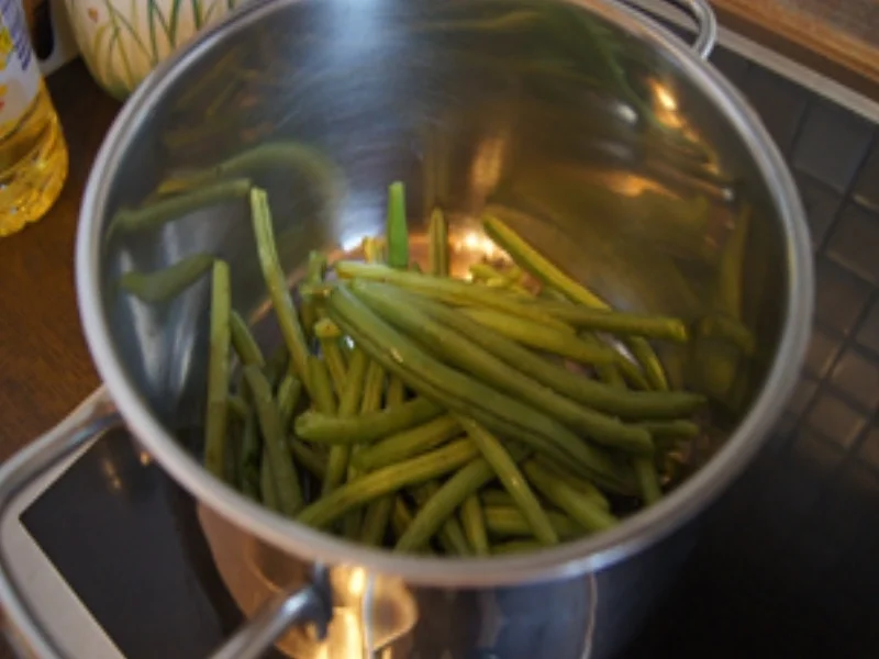 Rezept: Schwartenwurst mit Bobby-Bohnen und pikanten Kartoffelstampf mit Süßkartoffel Bild Nr. 7 Schwartenwurst mit Bobby-Bohnen und pikanten Kartoffelstampf mit Süßkartoffel - Rezept - Bild Nr. 7