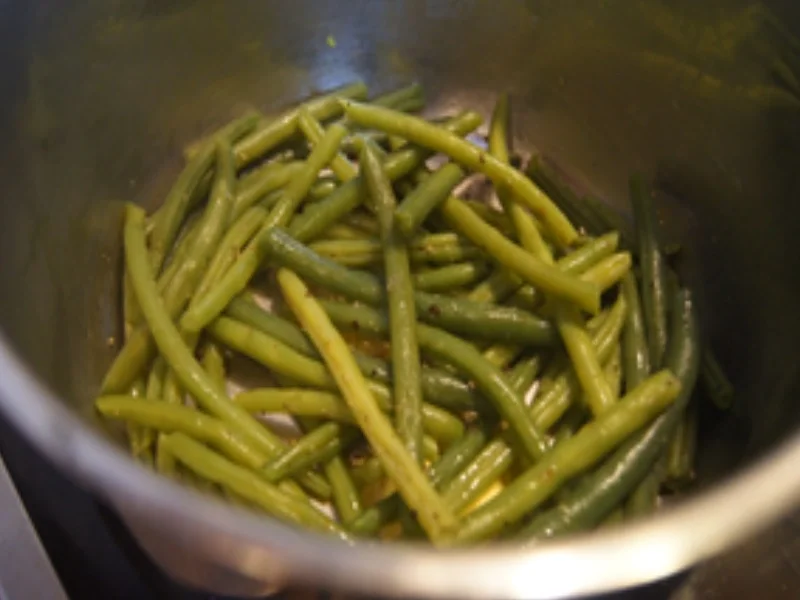 Rezept: Schwartenwurst mit Bobby-Bohnen und pikanten Kartoffelstampf mit Süßkartoffel Bild Nr. 8 Schwartenwurst mit Bobby-Bohnen und pikanten Kartoffelstampf mit Süßkartoffel - Rezept - Bild Nr. 8