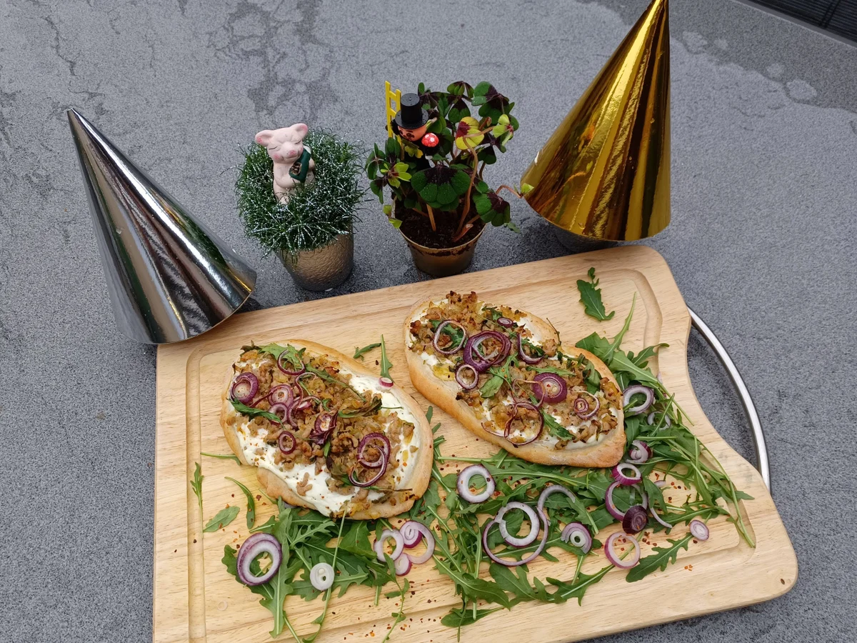Kleine Fladen zum Jahreswechsel zur kochbar Challenge Dezember 2021 - Rezept - Bild Nr. 3
