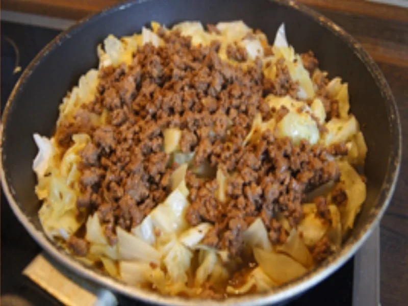 Rinderhackfleisch-Spitzkohl-Pfanne - Rezept - Bild Nr. 15264